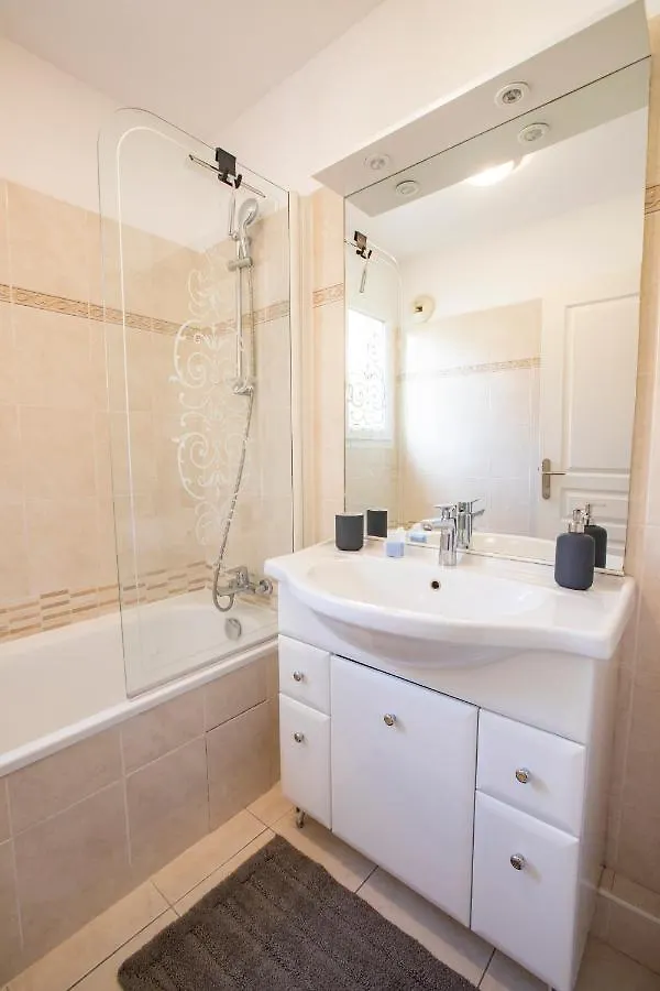 Apartment Appartements Mistretta 33 Bouddha Zen 34 Arts Appart 44 Ny City France