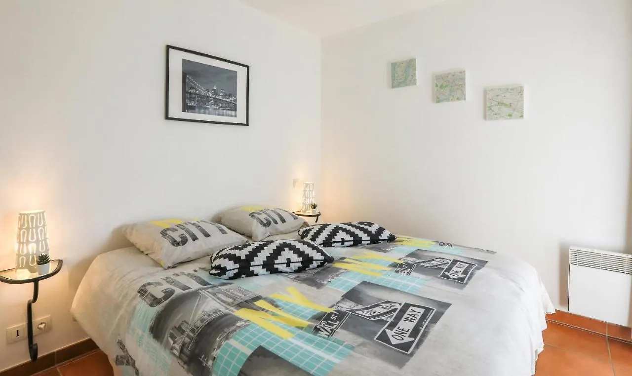 Appartements Mistretta 33 Bouddha Zen 34 Arts Appart 44 Ny City 0*, Sainte-Maxime France