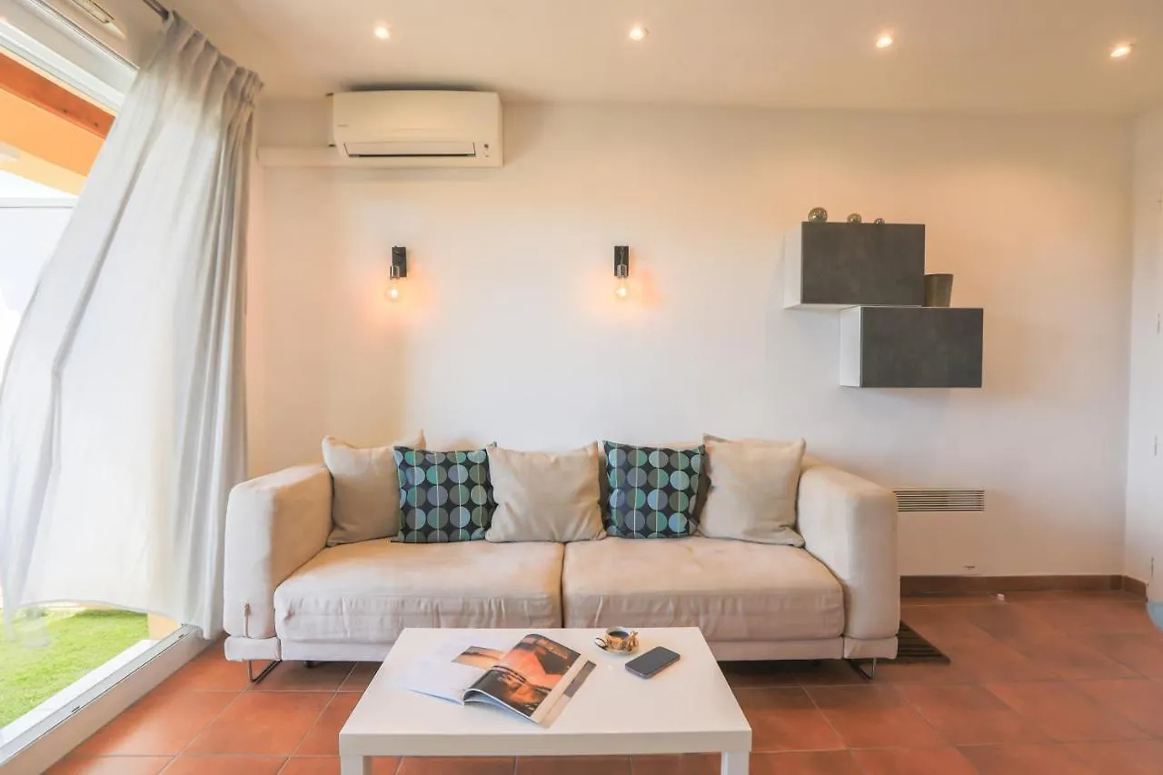 Appartements Mistretta 33 Bouddha Zen 34 Arts Appart 44 Ny City France